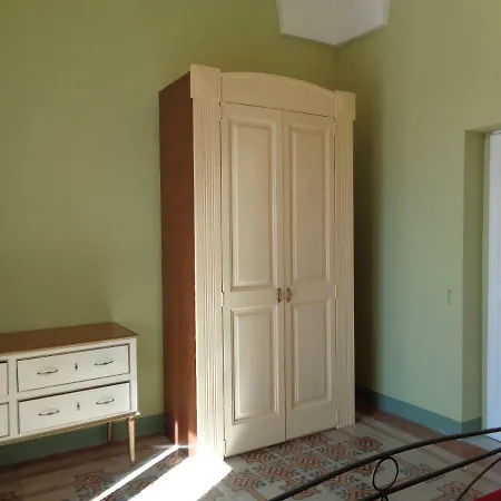 Annik Apartment